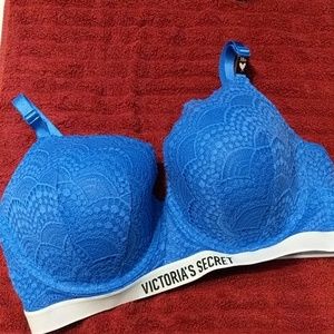 Victoria secret  nwt bra 38D